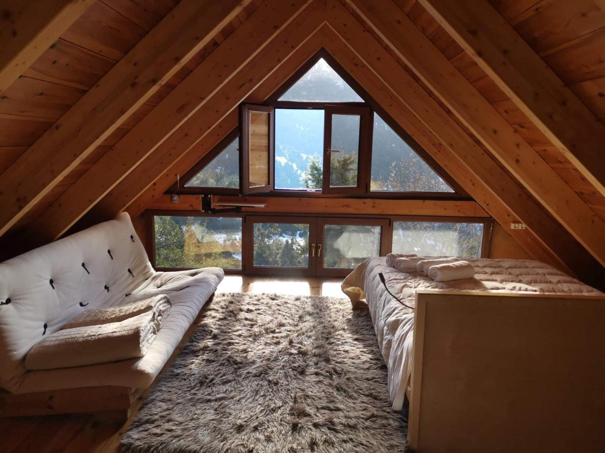 Chalet In The Forest Kalavryta Bagian luar foto